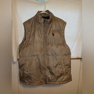 Men's U.S Polo Assn. Tan puffer vest Large